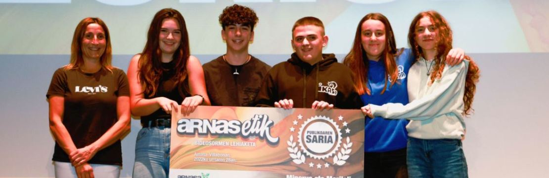 Entrar a la noticia: Alumnos y alumnas de los institutos de Bera y de Leitza, premiados en el concurso de creatividad en euskera “Arnasetik”