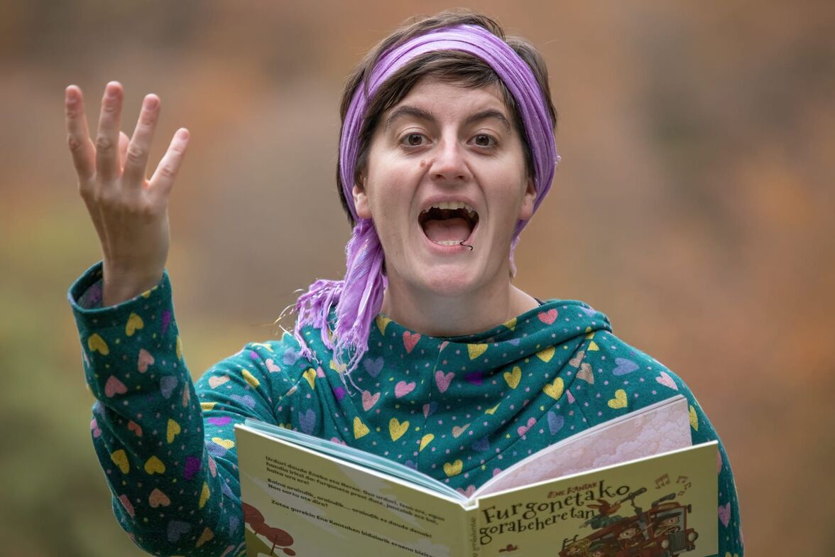 HARAGI KOLOREKO TXIMELETA BEGIRADAZALEA